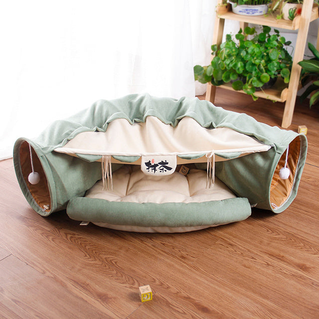 Interactive pet tunnel for cats